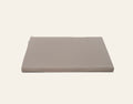 Het Bia Original Matras Taupe past in vrijwel iedere bench en is zowel voor puppies als ook voor oudere honden een ideaal matras.